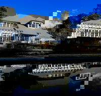 Parklands Country Gardens and Lodges - Tourism Canberra