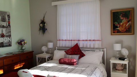 Andavine House Bed & Breakfast - Tourism Canberra 0
