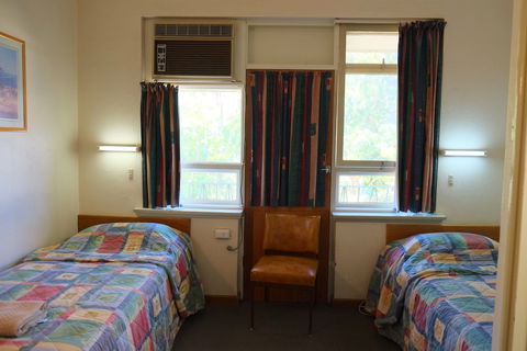 Berri Hotel - Tourism Canberra 6