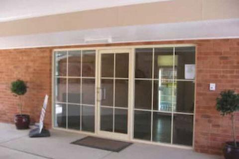 Gabriel Motor Inn - Tourism Canberra 1