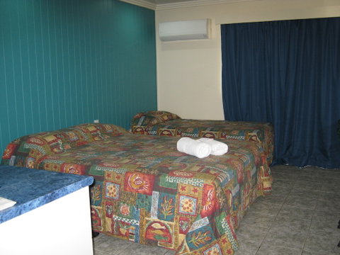 Emu Park Motel - Tourism Canberra 5