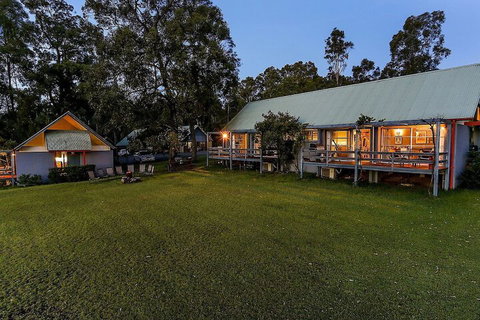 Vineyard Hill - Tourism Canberra 1