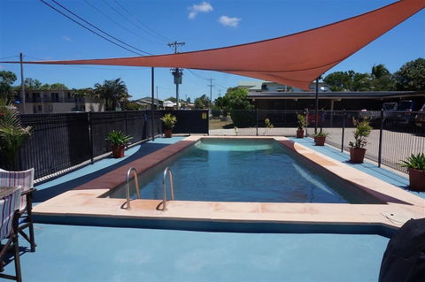 A & A Motel - Tourism Canberra 1