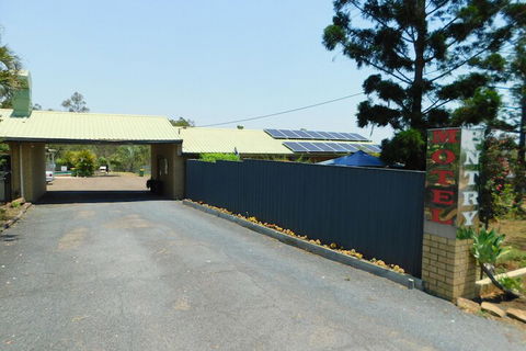 Hatton Vale Motel - Tourism Canberra 3