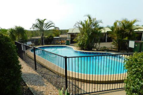 Hatton Vale Motel - Tourism Canberra 0