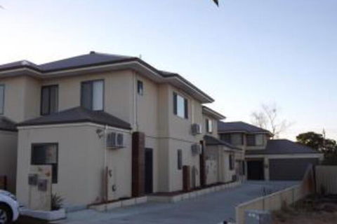 Anarina Lodge - Tourism Canberra 1