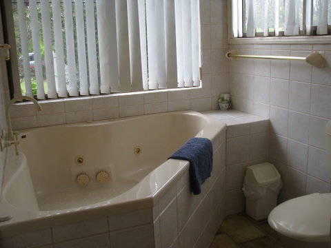 Hill Top Country Guest House - Tourism Canberra 2
