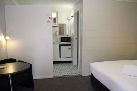 Central Coast Motel - Tourism Canberra 6