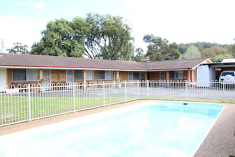Central Coast Motel - Tourism Canberra 0