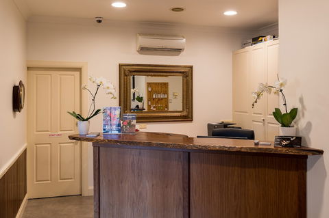 Bowen Inn Motel - Tourism Canberra 1