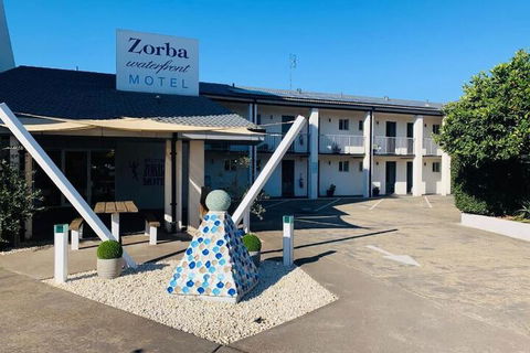 Zorba Motel - Tourism Canberra 2