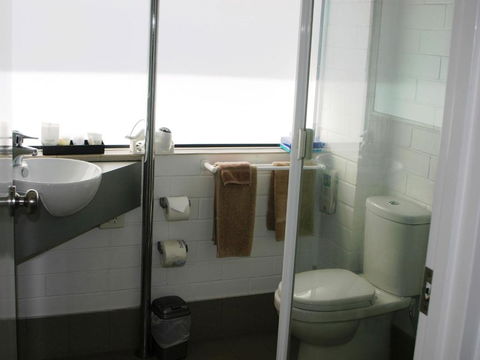 Dalby Manor Motor Inn - Tourism Canberra 1