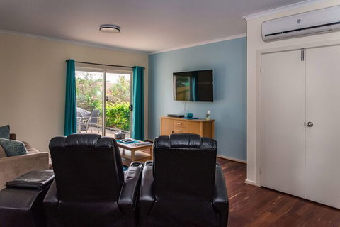 McLaren Vale Studio Apartments - Tourism Canberra 6