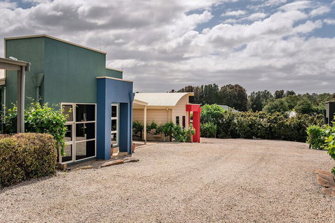 McLaren Vale Studio Apartments - Tourism Canberra 2