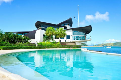 Yacht Club Villas - Tourism Canberra 2