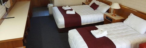 Tabourie Lake Motel - Tourism Canberra 2