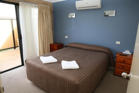 Emerald Central Palms Motel - Tourism Canberra 6