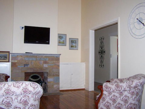 RJs Bed & Breakfast - Tourism Canberra 6