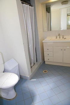 D'arcy Arms Motel - Tourism Canberra 4