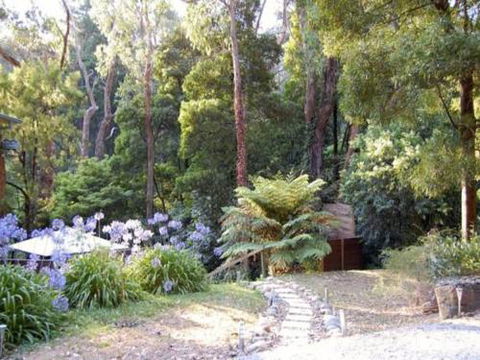 Mount Evelyn Retreat - Tourism Canberra 5