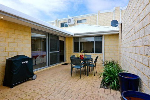 Chesapeake Retreat - Tourism Canberra 3