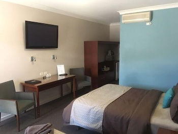 Pastoral Hotel Motel - Tourism Canberra 0