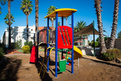 Capri Waters Country Club - Tourism Canberra 0
