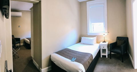 CH Boutique Hotel - Tourism Canberra 3