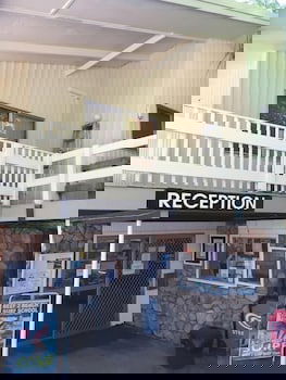 Captain Cook Holiday Village - Tourism Canberra 0