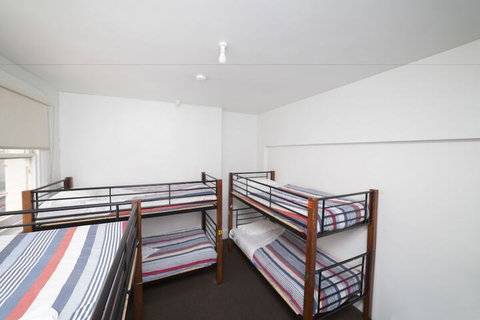 Brunswick Hotel Hostel - Tourism Canberra 3