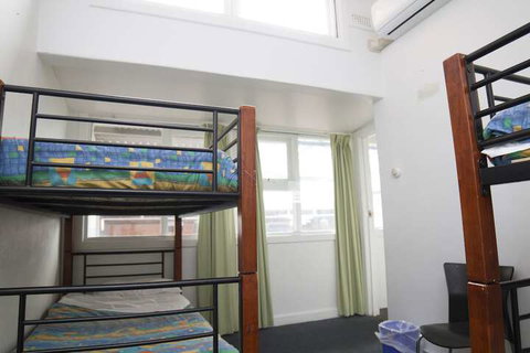 Brunswick Hotel Hostel - Tourism Canberra 7