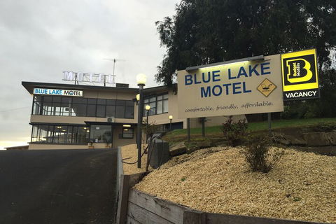 Blue Lake Motel - Tourism Canberra 1