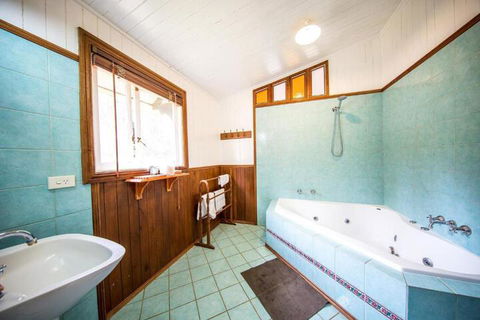 Foxwell Park Lodge & Restaurant - Tourism Canberra 1