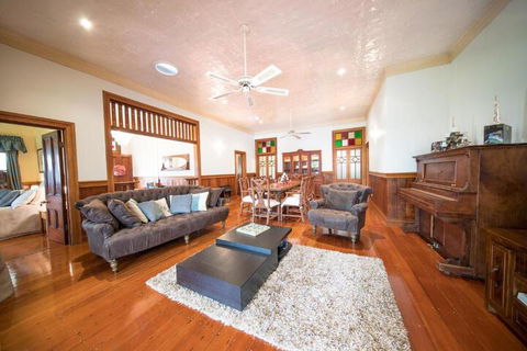 Foxwell Park Lodge & Restaurant - Tourism Canberra 2