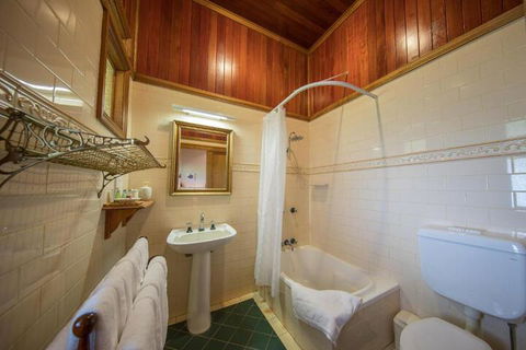 Foxwell Park Lodge & Restaurant - Tourism Canberra 5
