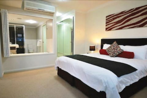 C2 Esplanade Serviced Apartments - Tourism Canberra 1