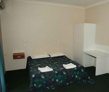 Hotel Allen - Tourism Canberra 1