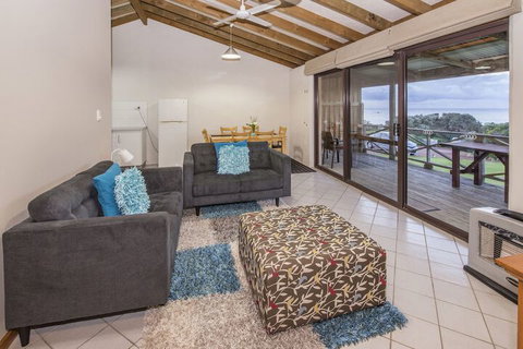 Chandlers Smiths Beach Villas - Tourism Canberra 4