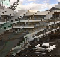 Waterfront at Waves - Tourism Canberra