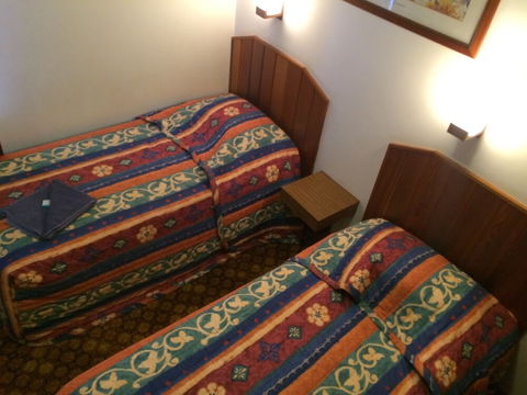 Monarch Motel Hotel - Tourism Canberra 0