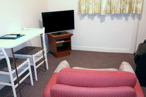 Millicent Motel - Tourism Canberra 7
