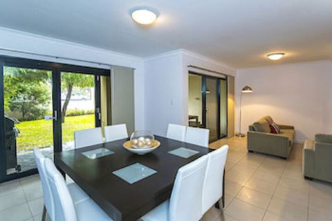 Yallingup Beach Resort - Tourism Canberra 4