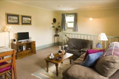 Foxgloves B & B - Tourism Canberra 4