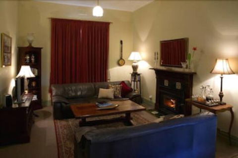 Foxgloves B & B - Tourism Canberra 7