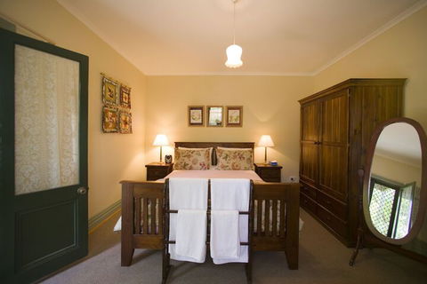 Foxgloves B & B - Tourism Canberra 2
