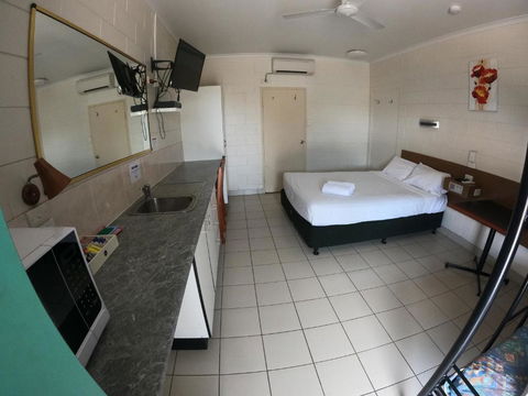 Coolabah Motel Townsville - Tourism Canberra 3
