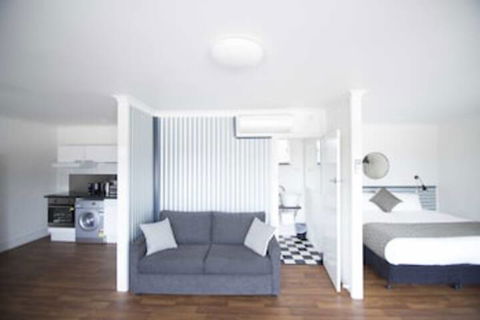 Siesta Central Apartments - Tourism Canberra 0