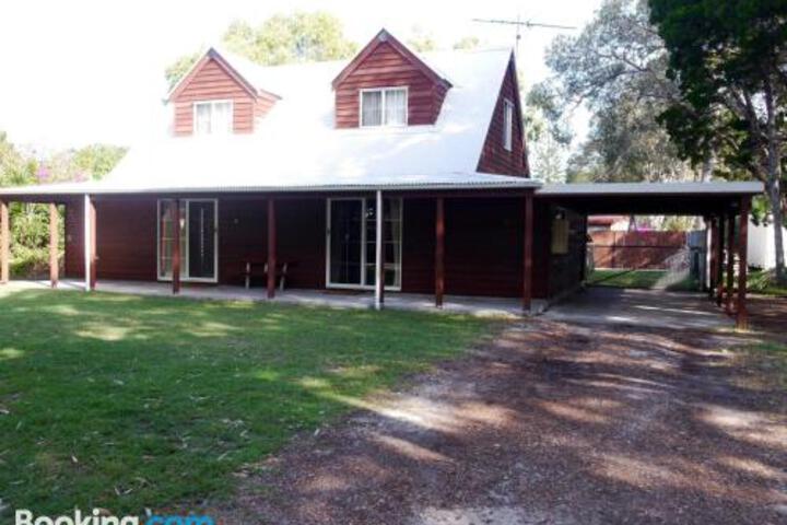 Amity Point QLD Tourism Canberra