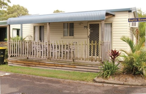 Smugglers Cove Holiday Village - Tourism Canberra 3