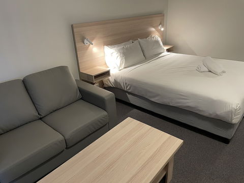 Roxby Downs Motor Inn - Tourism Canberra 2